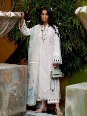 Suffuse by sana yasir Pakistani outfit